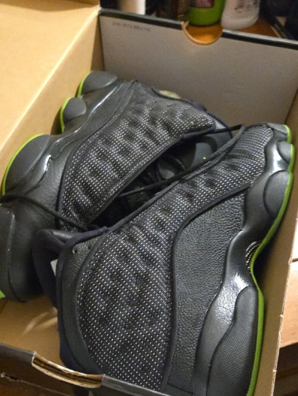 Jordan sleek black